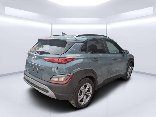 2022 Hyundai Kona SEL photo 3