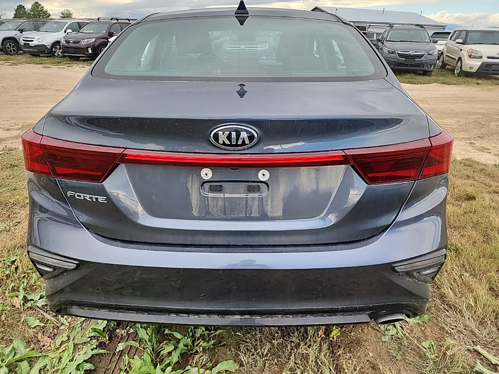 2021 Kia Forte LXS photo 3
