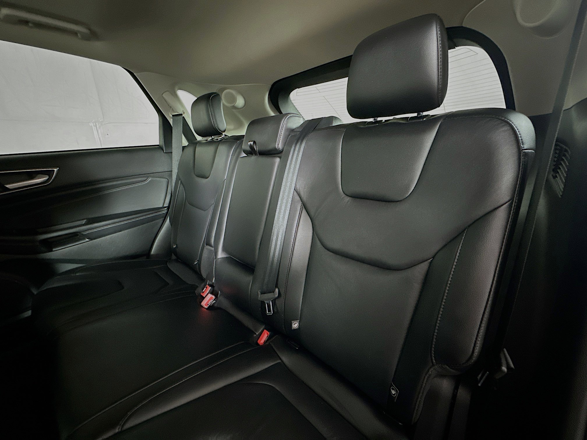 2022 Ford Edge Titanium photo 22