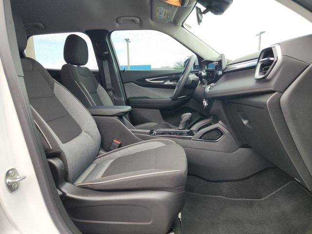 2024 Chevrolet Trailblazer LT photo 17