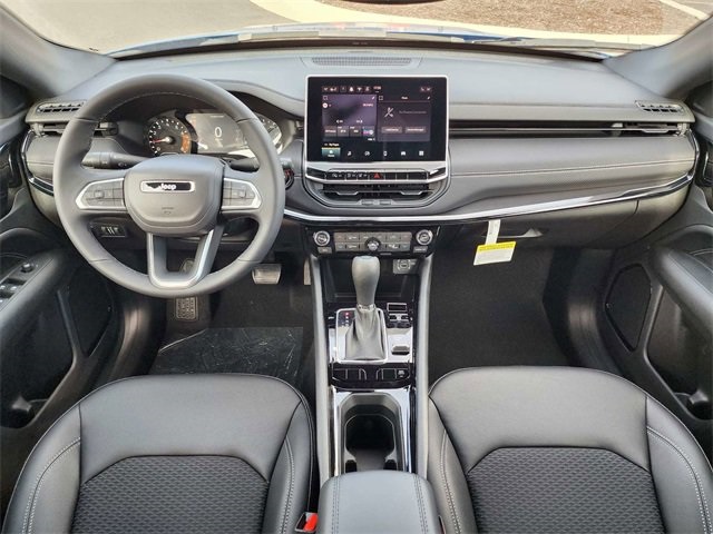 2024 Jeep Compass Latitude photo 15