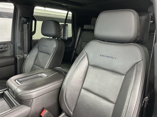 2023 Gmc Yukon Denali photo 3