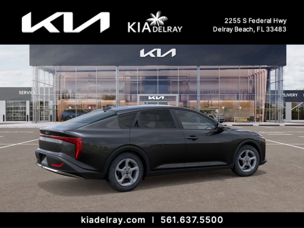 2025 Kia K4 LXS photo 5