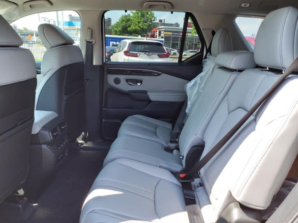 2025 Honda Pilot EX-L photo 6