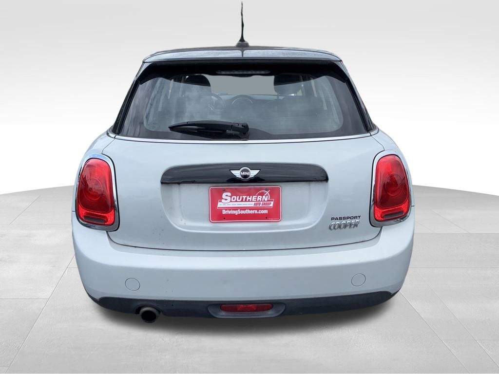 2017 Mini Cooper Base photo 3
