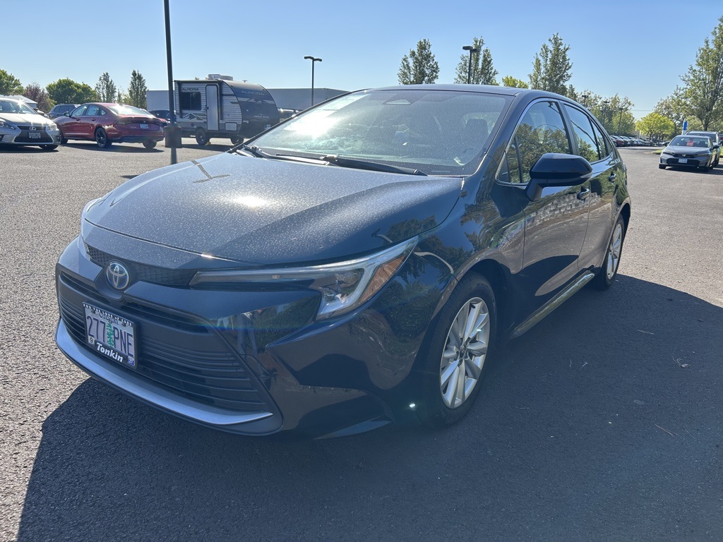 2023 Toyota Corolla Hybrid XLE photo 3