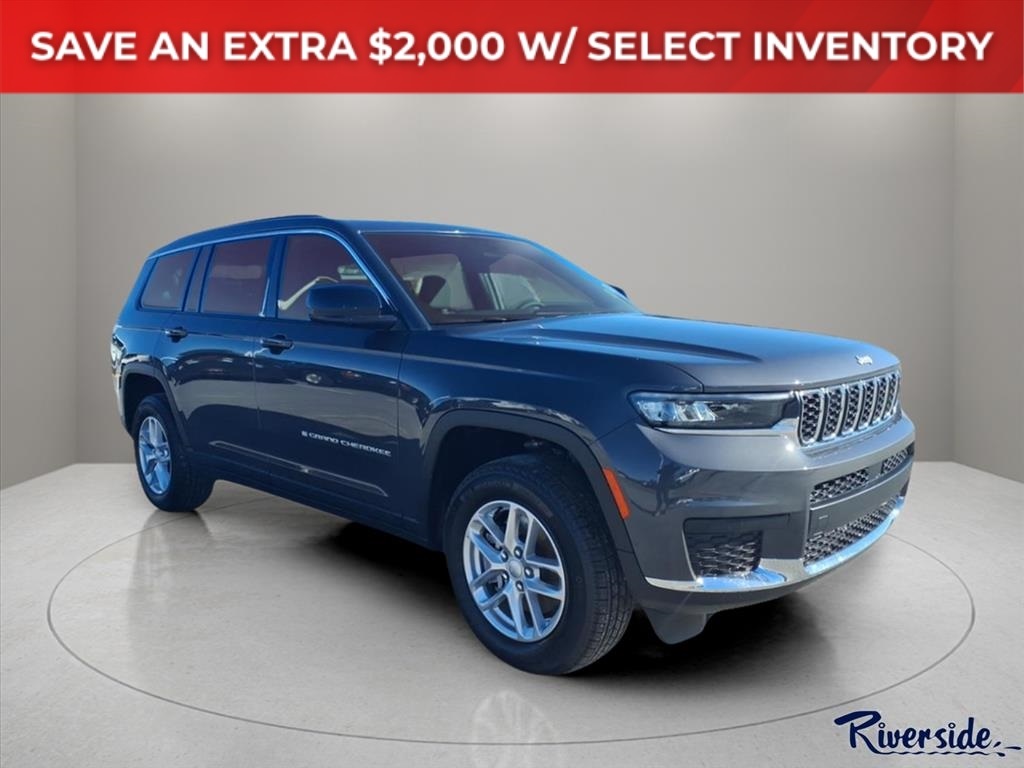 2025 Jeep Grand Cherokee L Laredo's photo