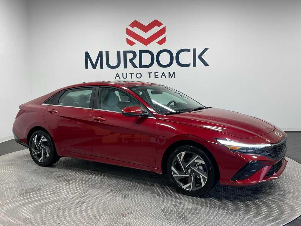 2025 Hyundai Elantra Limited's photo