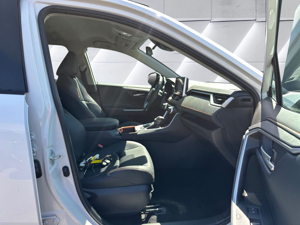 2024 Toyota RAV4 Adventure photo 13
