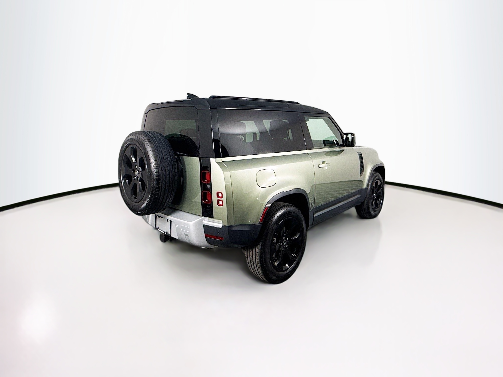 2025 Land Rover Defender 90 S photo 5