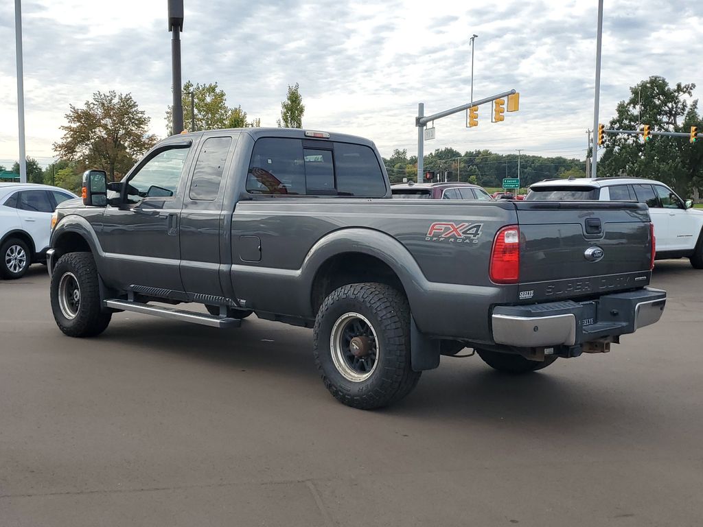 2016 Ford F-250 XLT photo 3