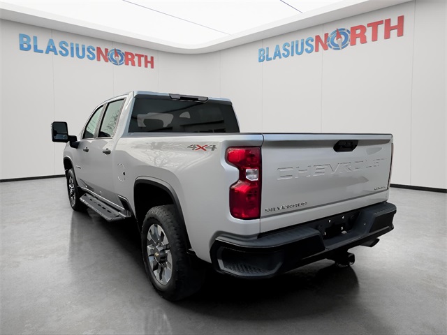 2022 Chevrolet Silverado 2500HD Custom photo 4