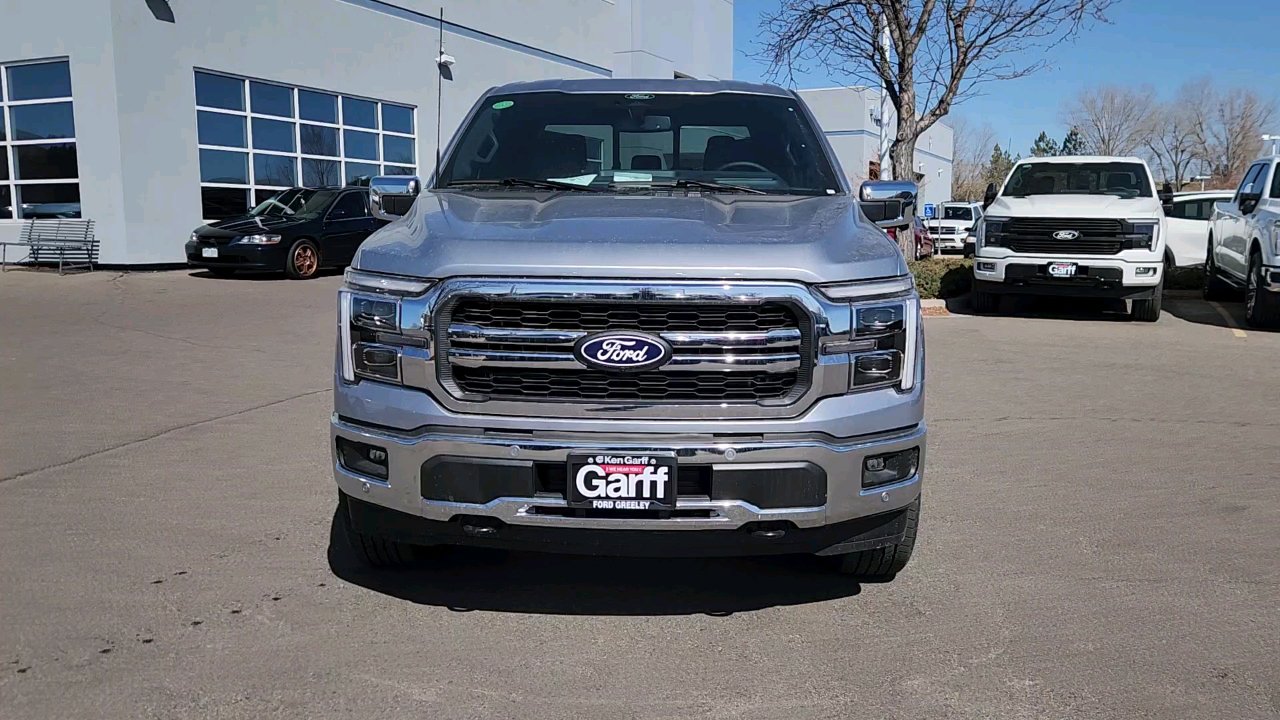 2025 Ford F-150 Lariat photo 3