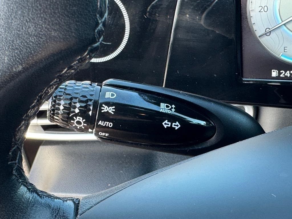 2021 Hyundai Elantra SEL Convenience photo 17
