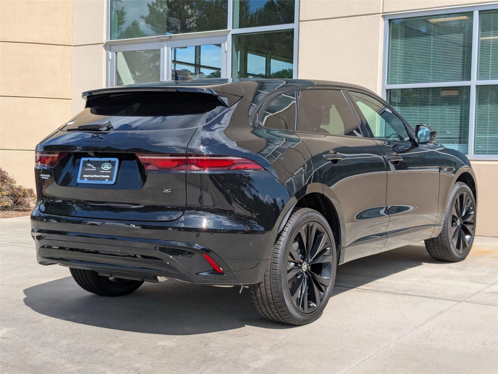 2026 Jaguar F-PACE P250 R-Dynamic S photo 2