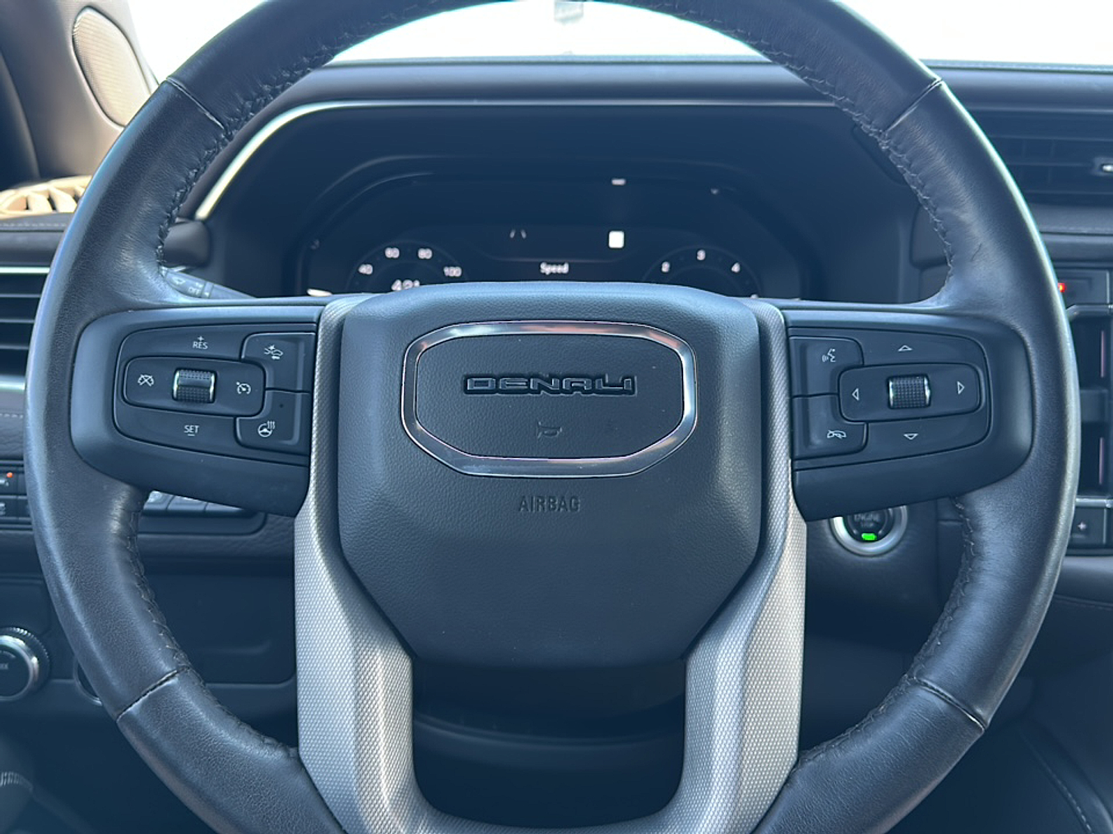 2022 Gmc Yukon Denali photo 8