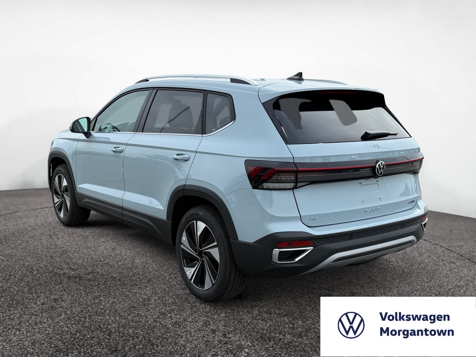 2025 Volkswagen Taos SE photo 2