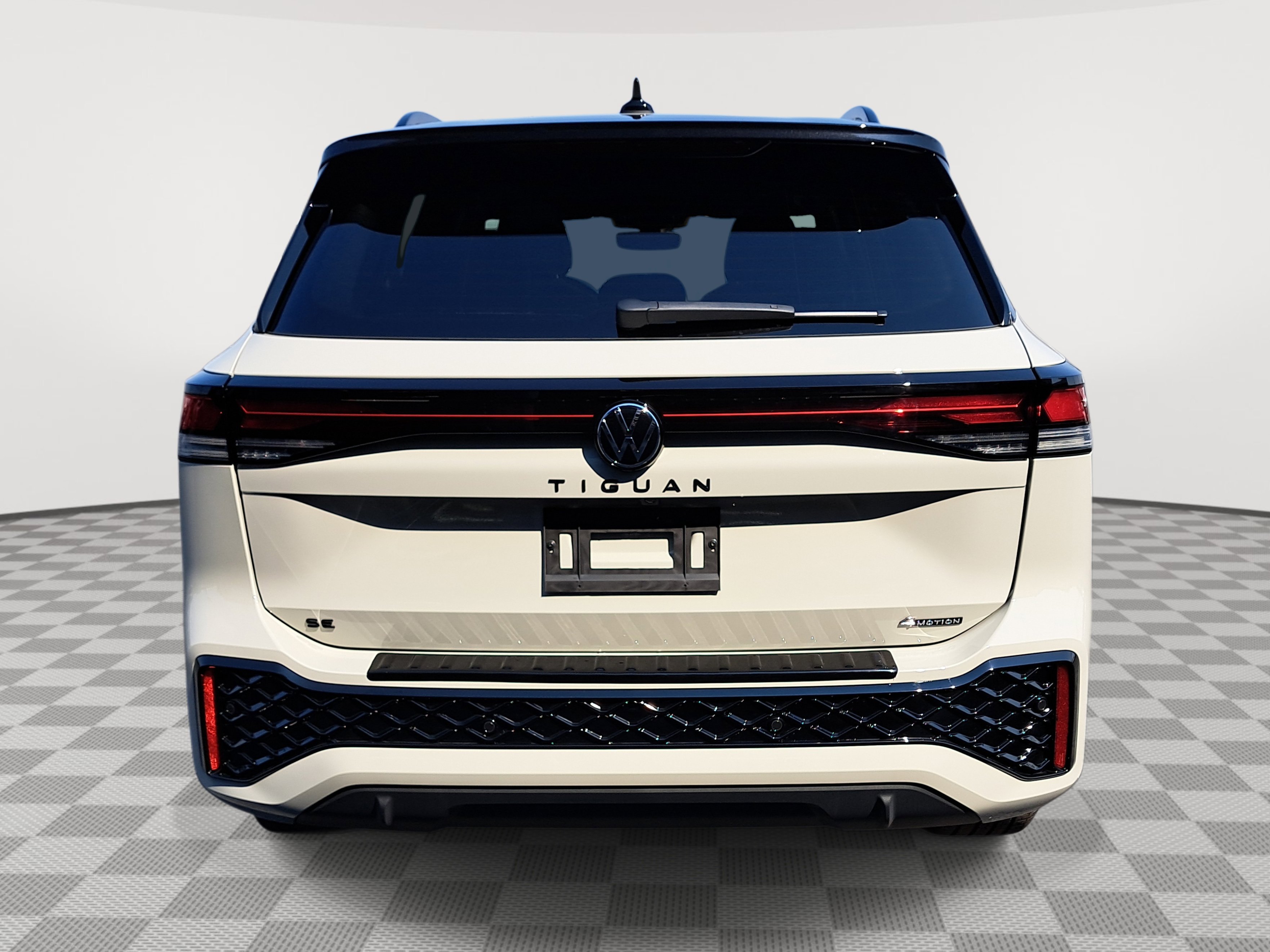 2025 Volkswagen Tiguan SE R-Line Black photo 3