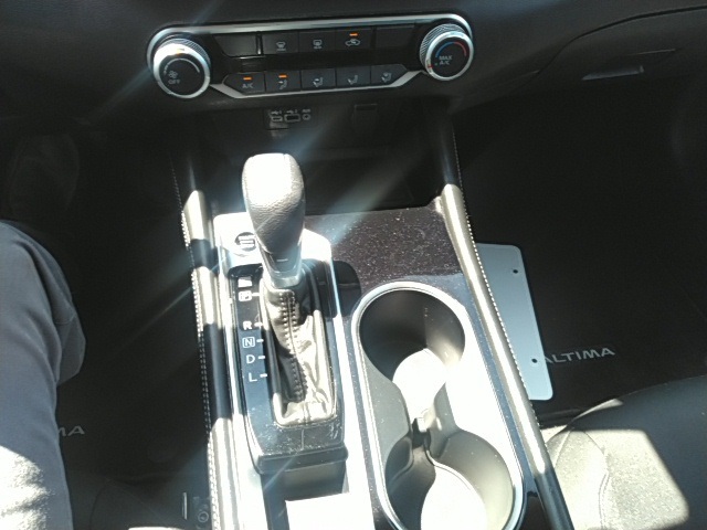 2023 Nissan Altima 2.5 SV photo 4