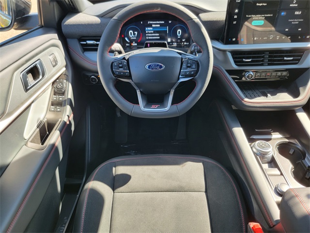 2025 Ford Explorer ST photo 19