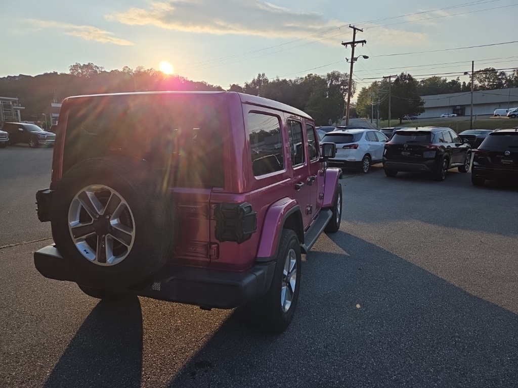 2022 Jeep Wrangler Unlimited Sahara photo 6