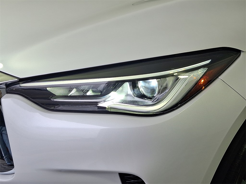 2025 Infiniti QX50 Luxe photo 10