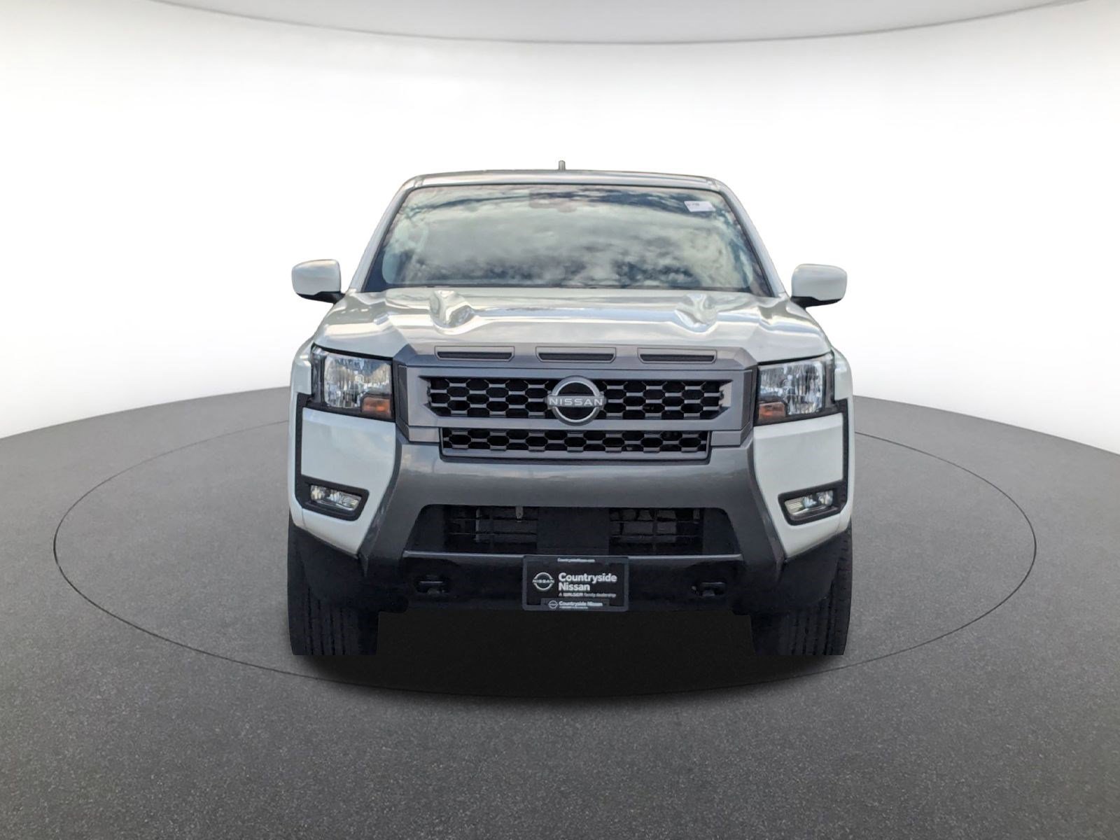 2025 Nissan Frontier Crew Cab SV photo 2