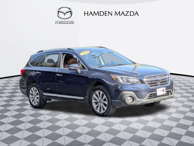 2018 Subaru Outback Touring's photo