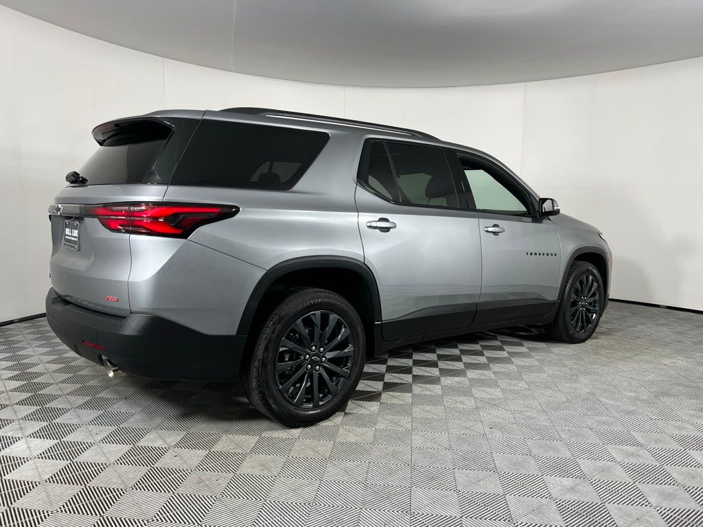 2023 Chevrolet Traverse RS photo 3