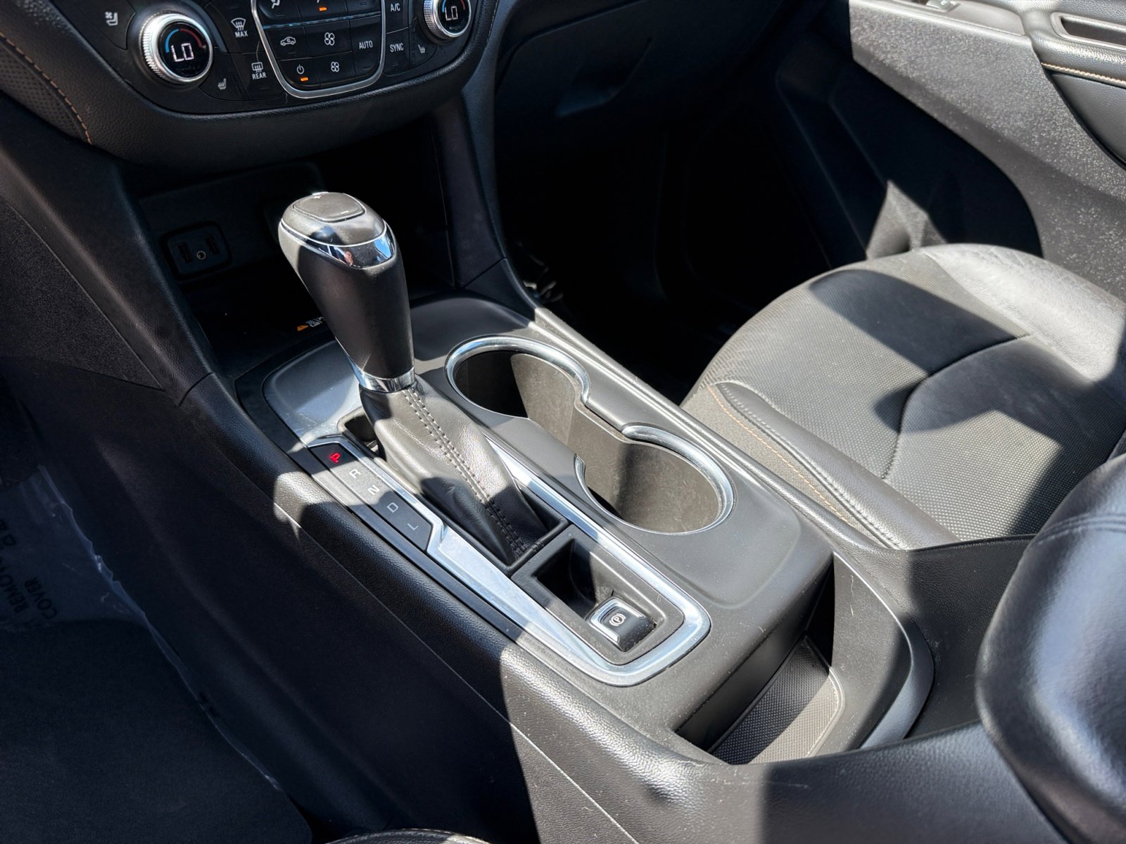 2018 Chevrolet Equinox Premier photo 12