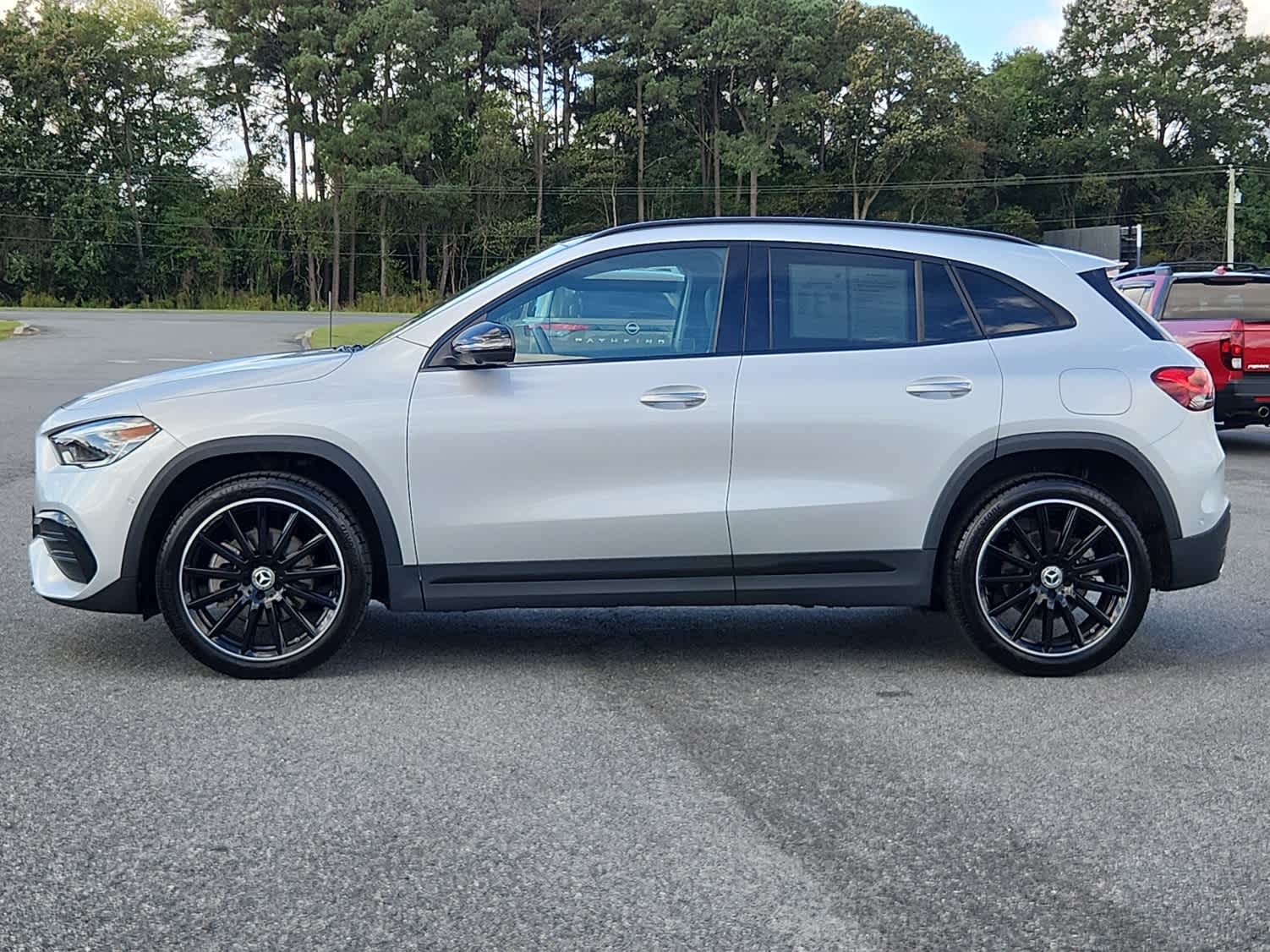 2023 Mercedes Benz GLA 250 4MATIC photo 5