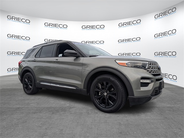2020 Ford Explorer Limited's photo