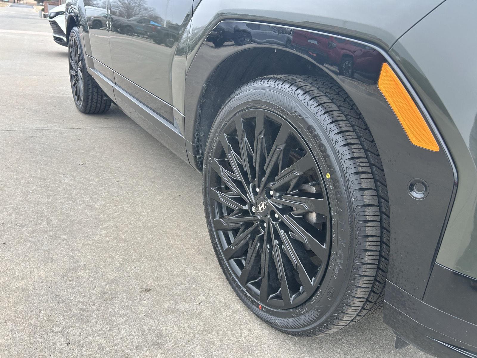 Used 2024 Hyundai Santa Fe Calligraphy with VIN 5NMP54GL2RH039399 for sale in Kansas City