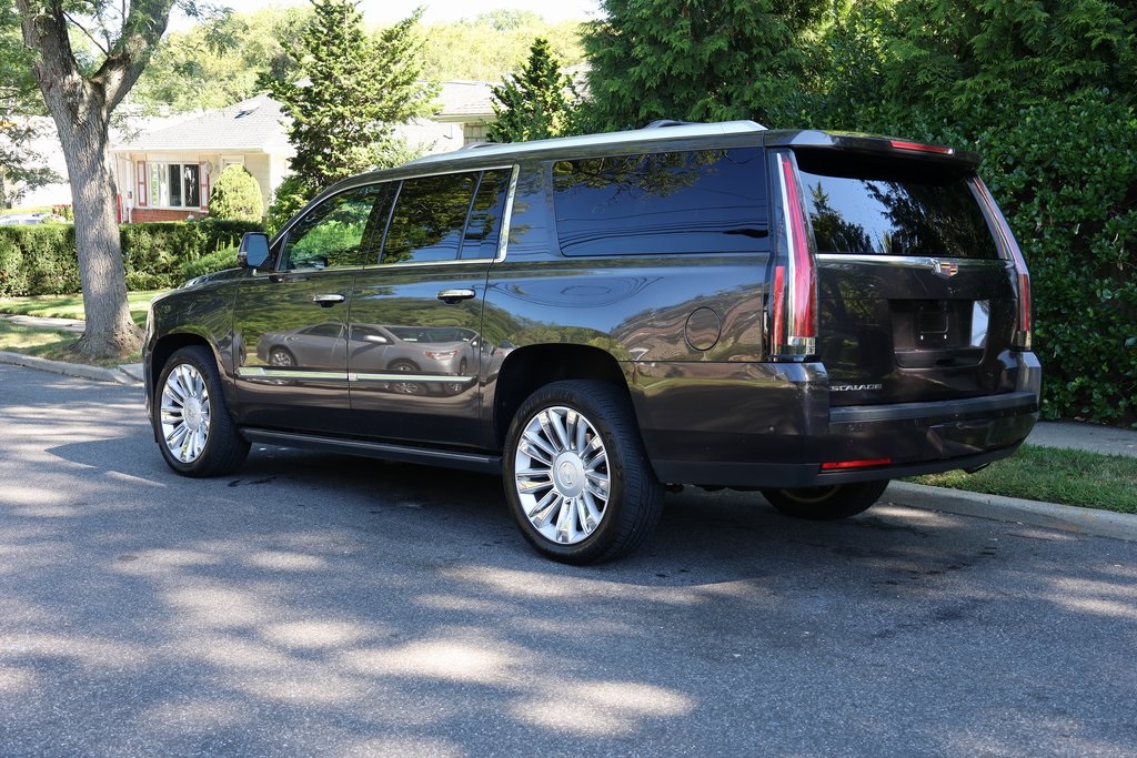 2017 Cadillac Escalade ESV Platinum photo 13