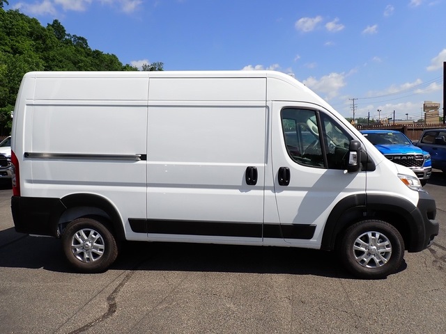2025 Ram ProMaster 2500 photo 6