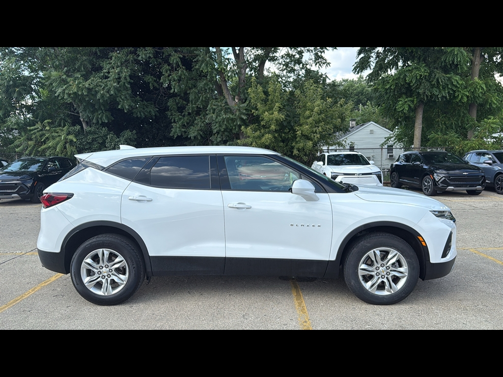 2022 Chevrolet Blazer 2LT photo 4