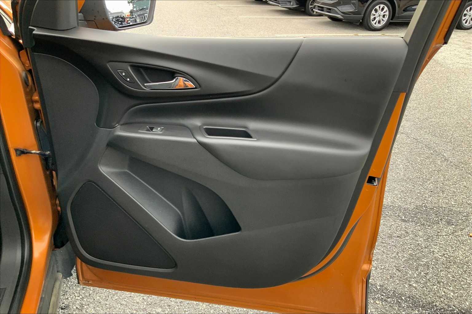 2018 Chevrolet Equinox LT photo 19