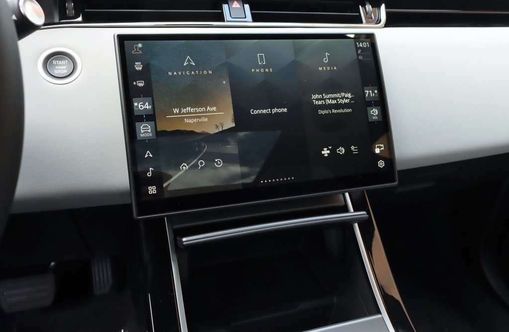 2026 LAND ROVER RANGE ROVER EVOQUE - Image 18