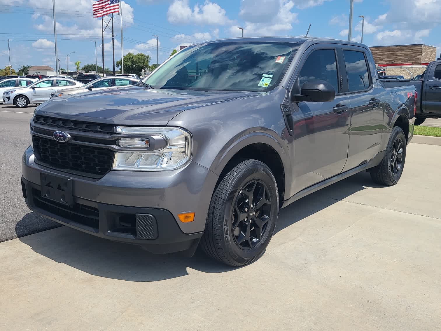 2022 Ford Maverick XLT photo 3