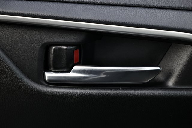 2024 Toyota RAV4 Hybrid XLE photo 15