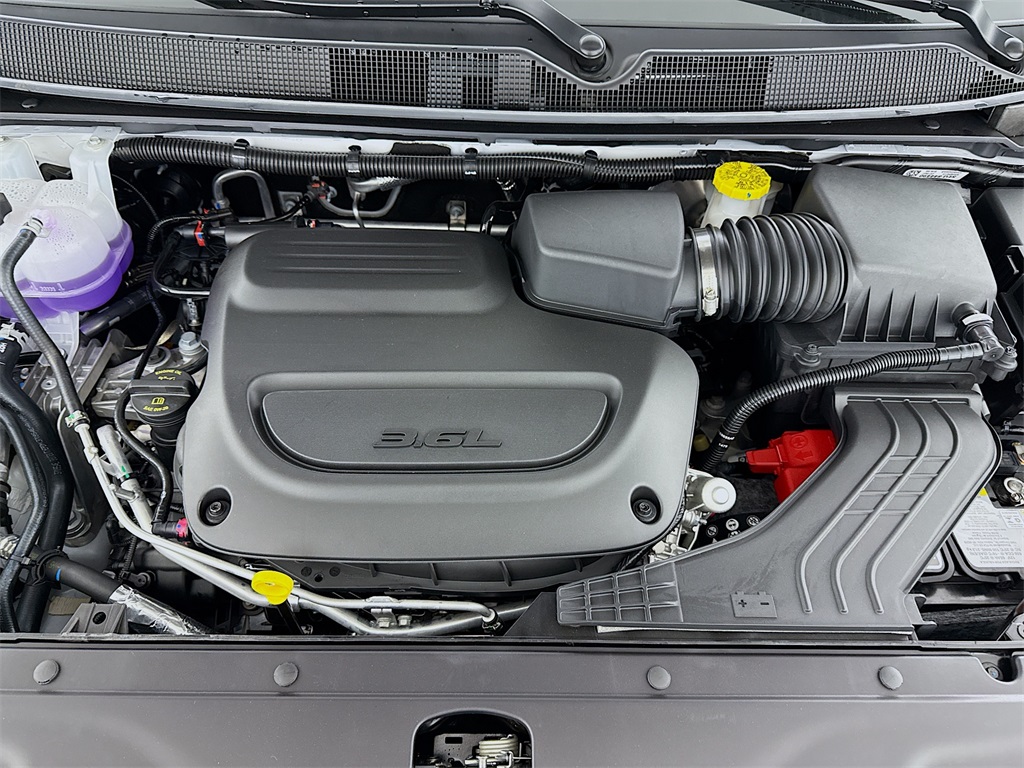 2025 Chrysler Pacifica photo 29