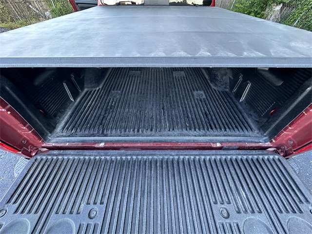 2017 Nissan Titan S photo 22