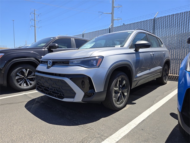 2025 Volkswagen Taos S photo 2