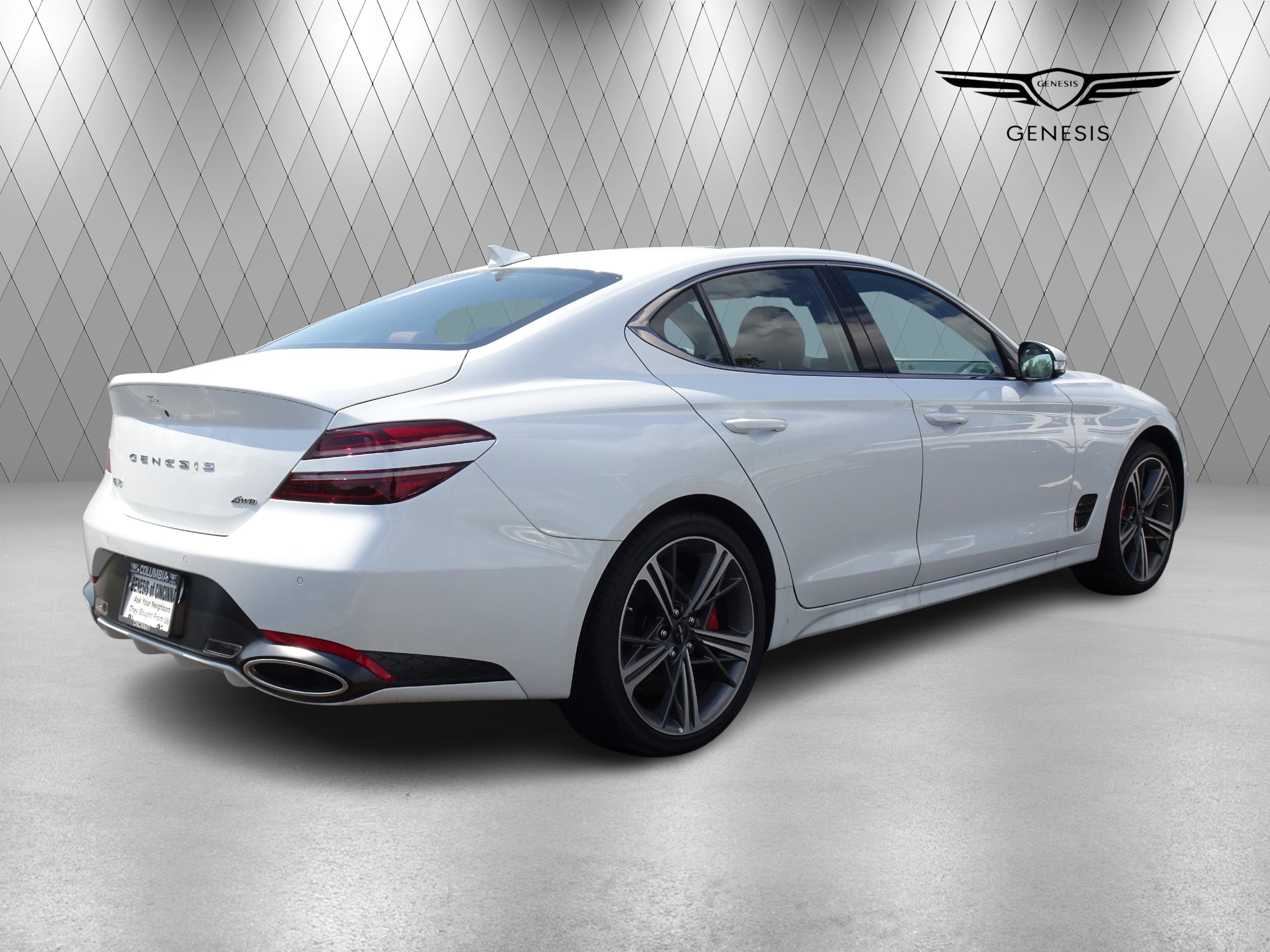 2025 Genesis G70 2.5T Sport Prestige photo 2