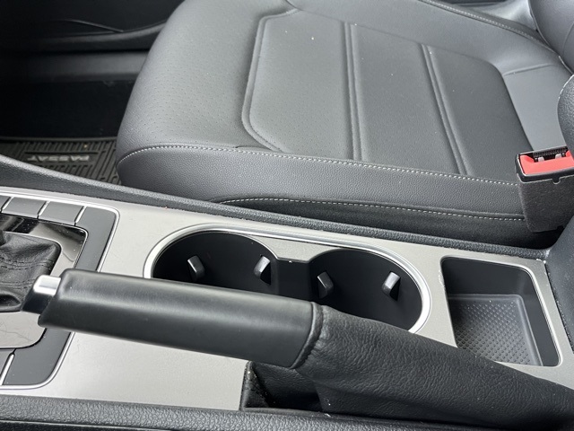 2022 Volkswagen Passat 2.0T SE photo 35