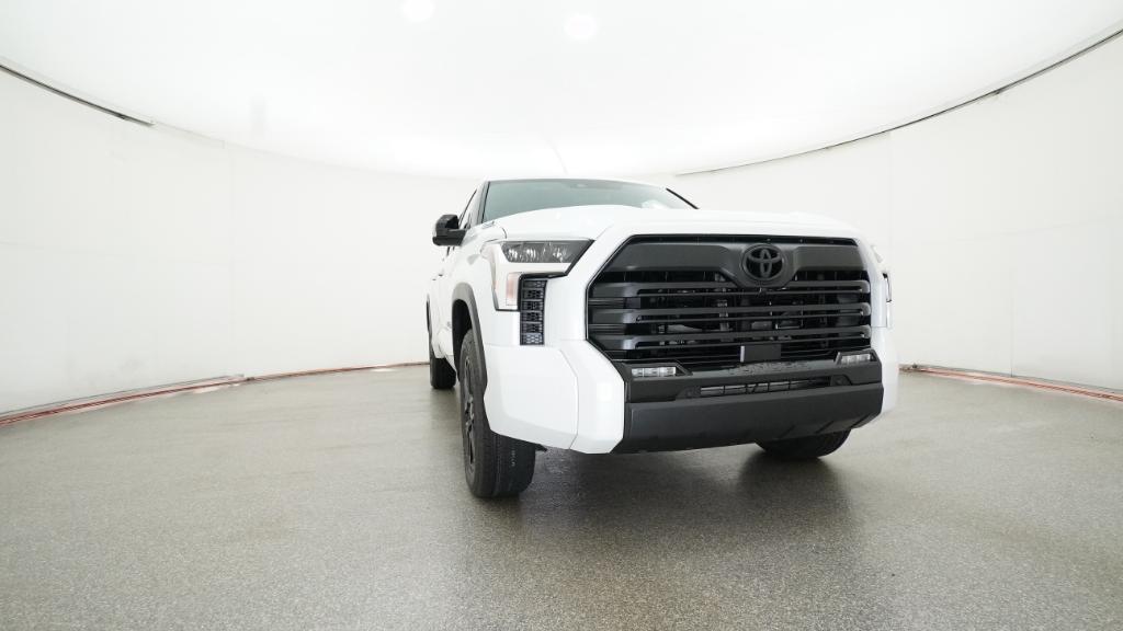 2026 Toyota Tundra Limited CrewMax photo 30
