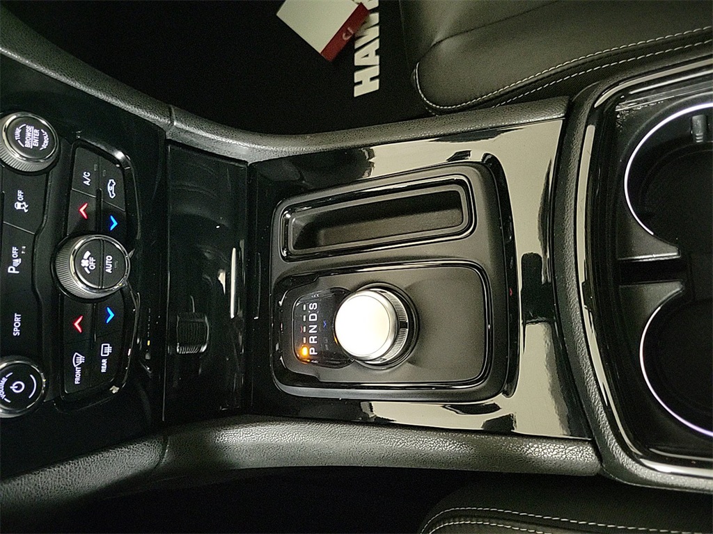 2023 CHRYSLER 300 - Image 20