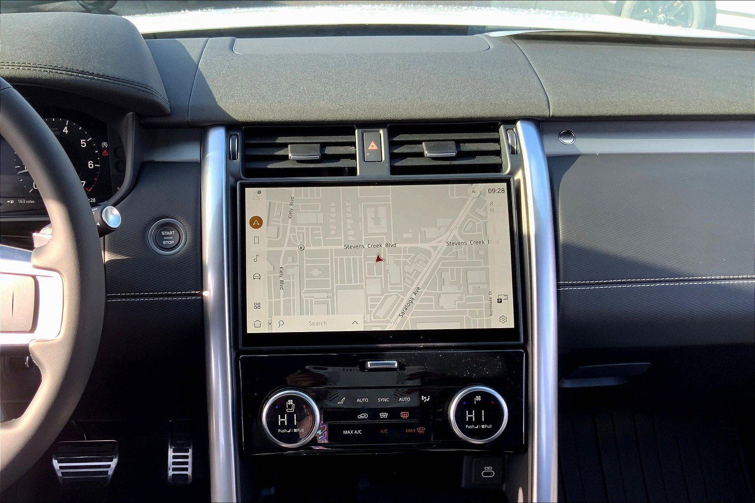 2025 Land Rover Discovery SE photo 4