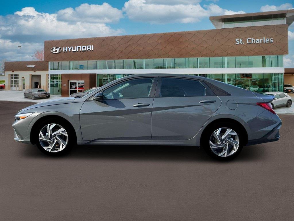 2025 Hyundai Elantra Hybrid SEL Sport photo 3