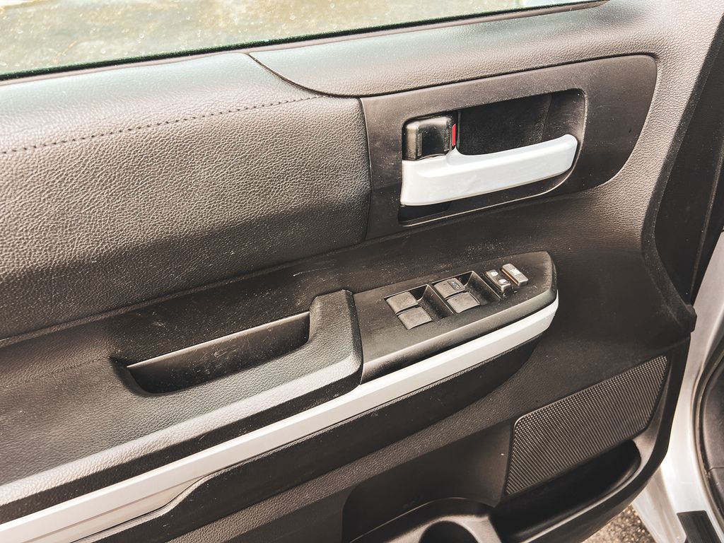 2020 Toyota Tundra SR5 Grade photo 15